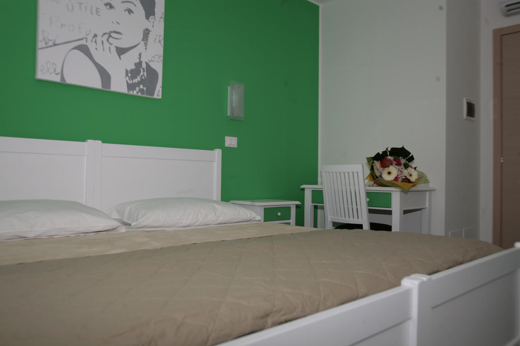 Bed & Breakfast Nettuno Comun Nuovo Habitación foto