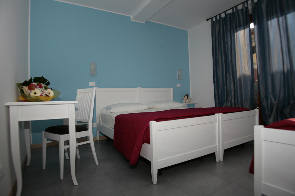 Bed & Breakfast Nettuno Comun Nuovo Habitación foto
