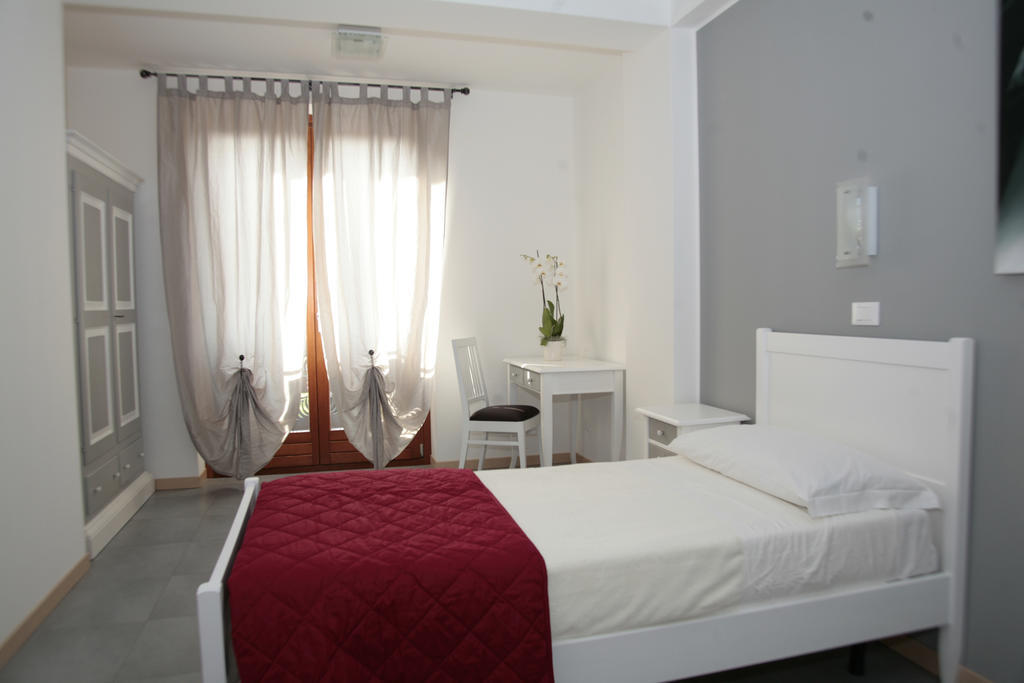 Bed & Breakfast Nettuno Comun Nuovo Habitación foto